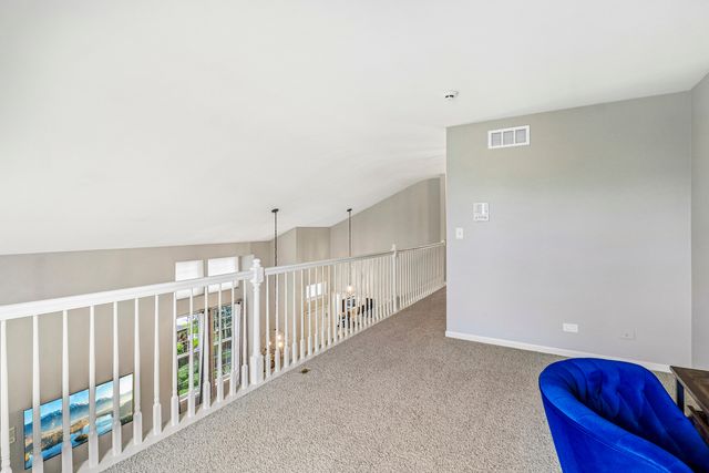 1 Waterfront Court, Algonquin, IL 60102