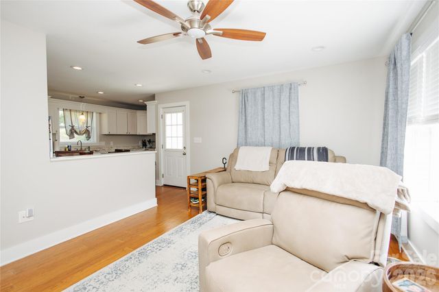 212 Maple Avenue, Marion, NC 28752