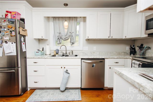 212 Maple Avenue, Marion, NC 28752