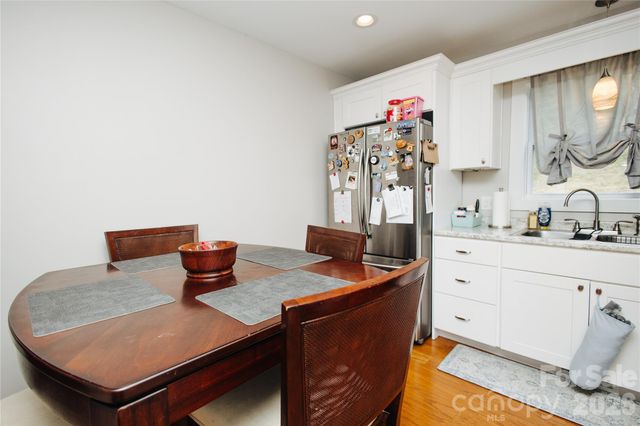 212 Maple Avenue, Marion, NC 28752