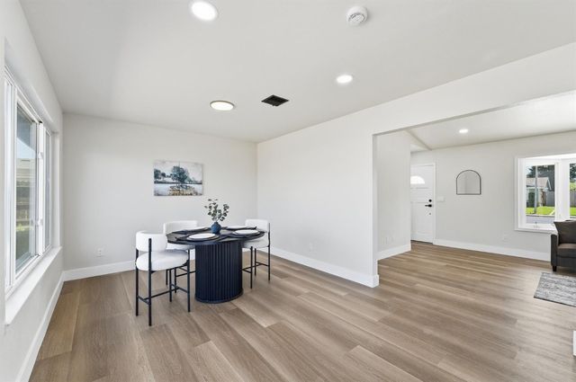 1376 Speer St, Oakdale, CA 95361