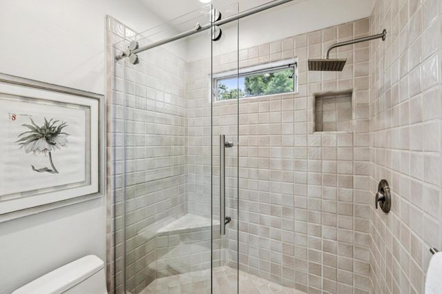 690 Lincoln Avenue, Palo Alto, CA 94301