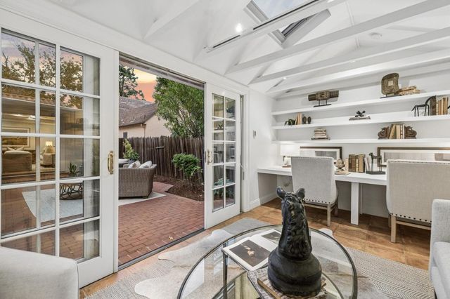 690 Lincoln Avenue, Palo Alto, CA 94301