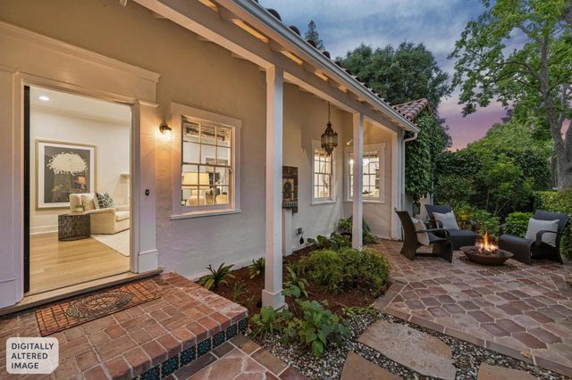 690 Lincoln Avenue, Palo Alto, CA 94301