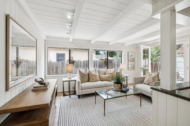690 Lincoln Avenue, Palo Alto, CA 94301