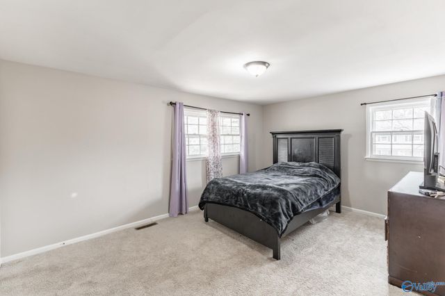 3818 Jamestown Drive, Huntsville, AL 35810