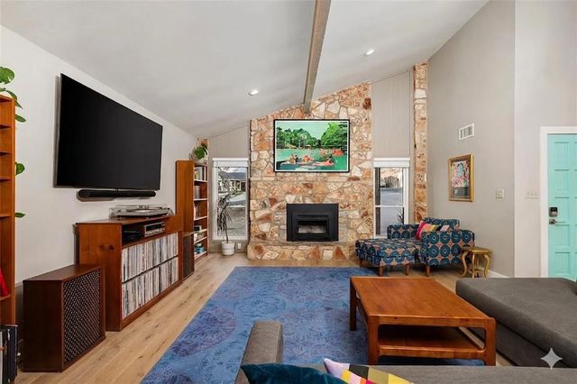 2210 Red Fox RD, Austin, TX 78734