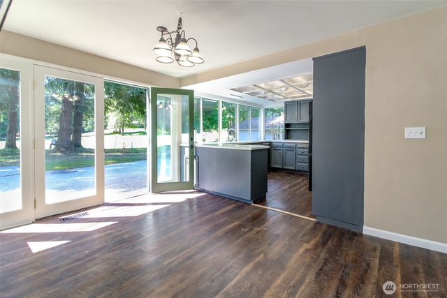 14823 SE 172nd Place, Renton, WA 98058