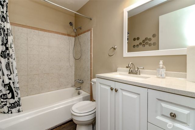 14823 SE 172nd Place, Renton, WA 98058