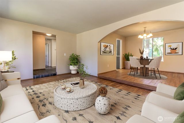 14823 SE 172nd Place, Renton, WA 98058