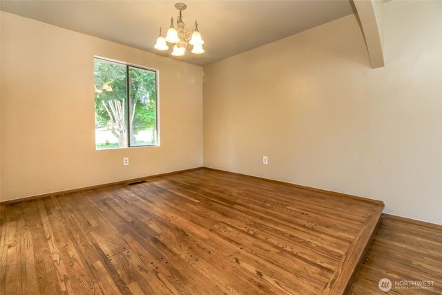 14823 SE 172nd Place, Renton, WA 98058
