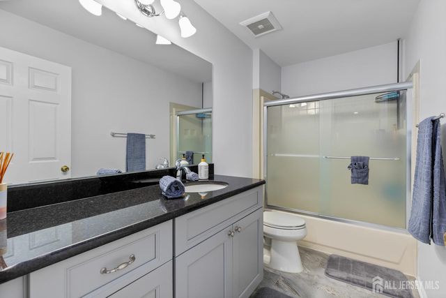 19 trish Court, Old Bridge, NJ 07747