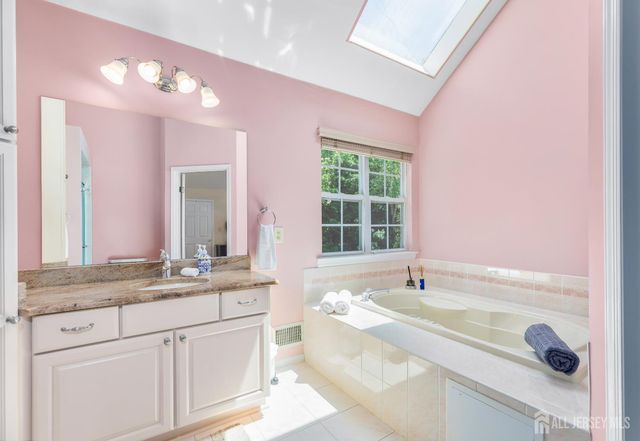 19 trish Court, Old Bridge, NJ 07747