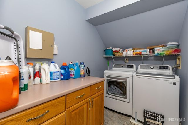19 trish Court, Old Bridge, NJ 07747