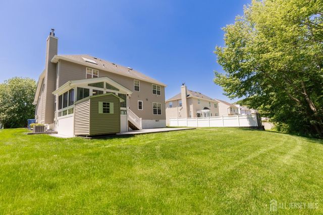 19 trish Court, Old Bridge, NJ 07747