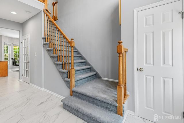 19 trish Court, Old Bridge, NJ 07747