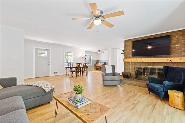 1809 Kimberly Drive SW, Marietta, GA 30008