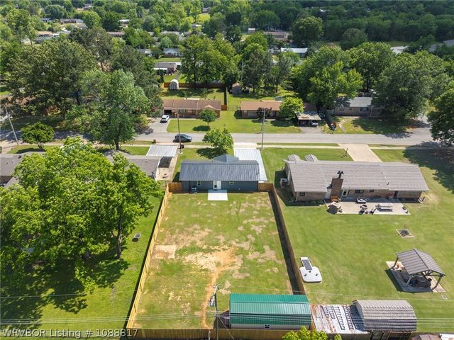 1204 D Street, Barling, AR 72923