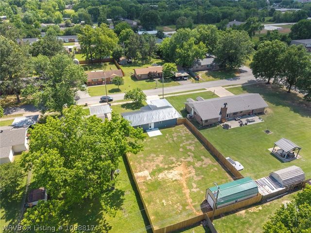 1204 D Street, Barling, AR 72923
