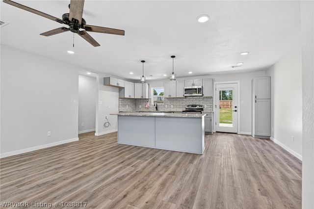 1204 D Street, Barling, AR 72923