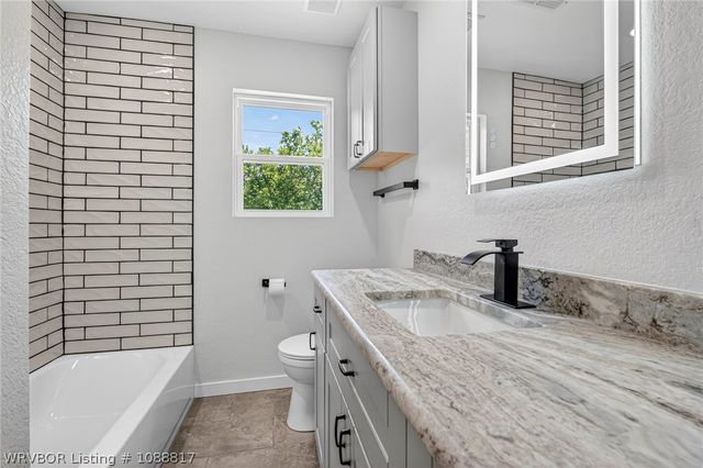 1204 D Street, Barling, AR 72923