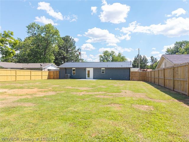 1204 D Street, Barling, AR 72923