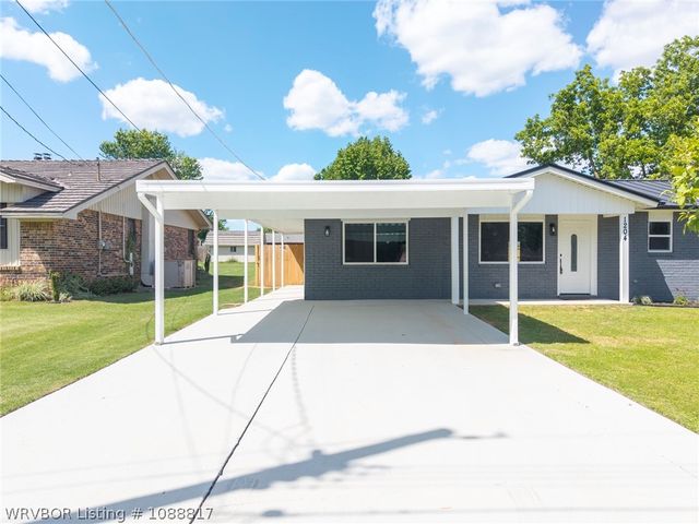 1204 D Street, Barling, AR 72923