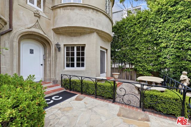 10341 Wilshire Boulevard, Los Angeles, CA 90024