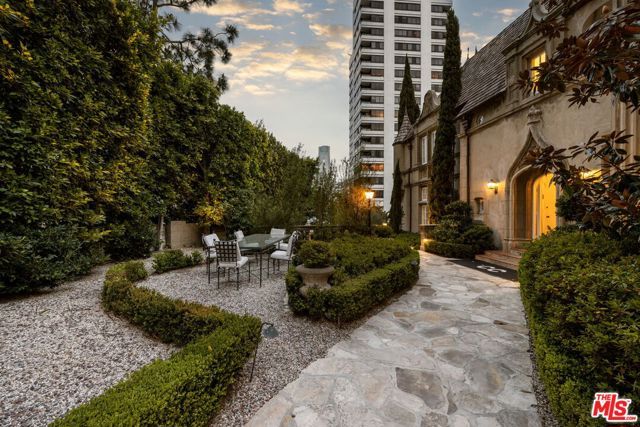 10341 Wilshire Boulevard, Los Angeles, CA 90024