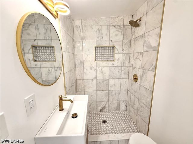773 105th AVE N, Naples, FL 34108