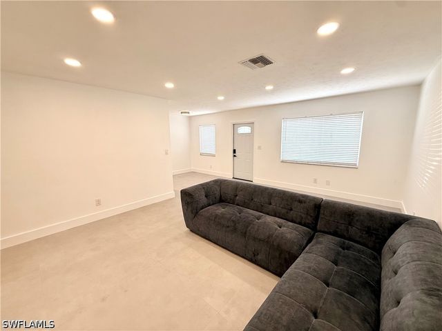 773 105th AVE N, Naples, FL 34108