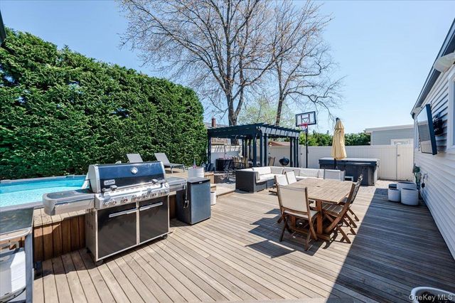 64 Nearwater Avenue, Massapequa, NY 11758