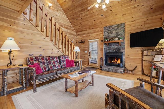 494 Lower Prince Mountain Road, Blue Ridge, GA 30522