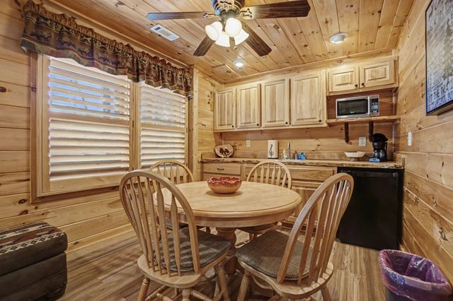 494 Lower Prince Mountain Road, Blue Ridge, GA 30522