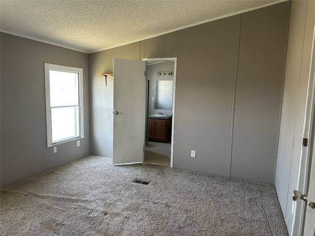 16490 Sunridge Drive, Yukon, OK 73099