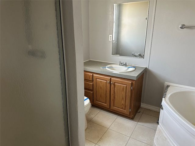 16490 Sunridge Drive, Yukon, OK 73099