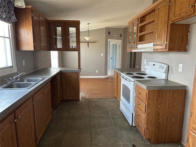 16490 Sunridge Drive, Yukon, OK 73099