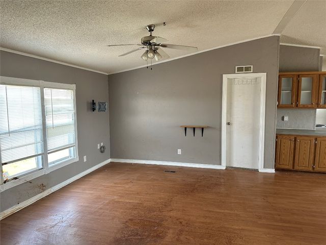 16490 Sunridge Drive, Yukon, OK 73099