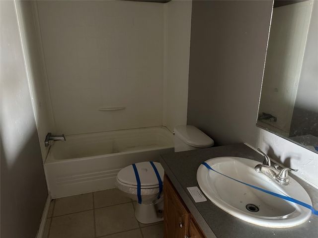 16490 Sunridge Drive, Yukon, OK 73099