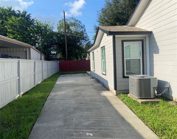 2012 10th Street, Galena Park, TX 77547