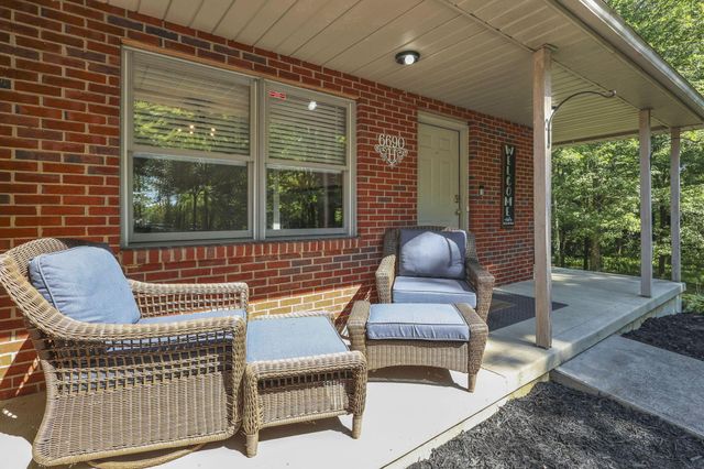 6690 Watkins Road SW, Pataskala, OH 43062