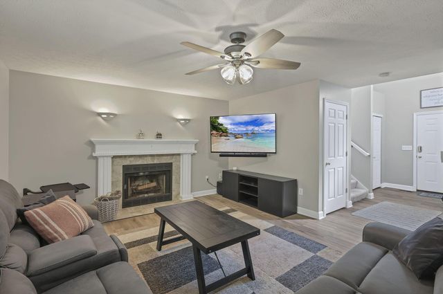 6690 Watkins Road SW, Pataskala, OH 43062