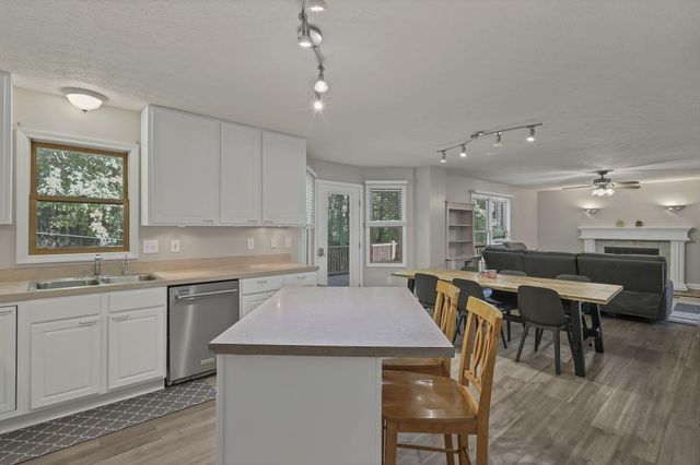 6690 Watkins Road SW, Pataskala, OH 43062