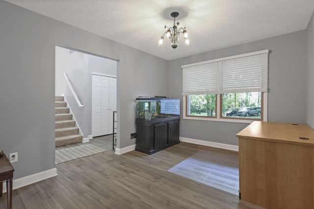 6690 Watkins Road SW, Pataskala, OH 43062