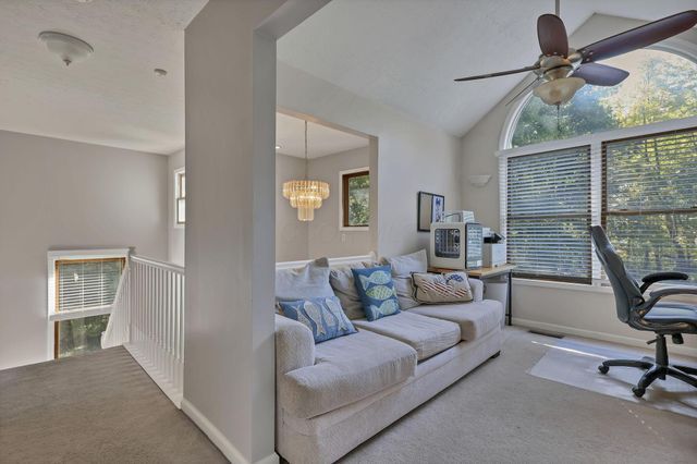 6690 Watkins Road SW, Pataskala, OH 43062