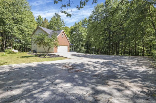 6690 Watkins Road SW, Pataskala, OH 43062