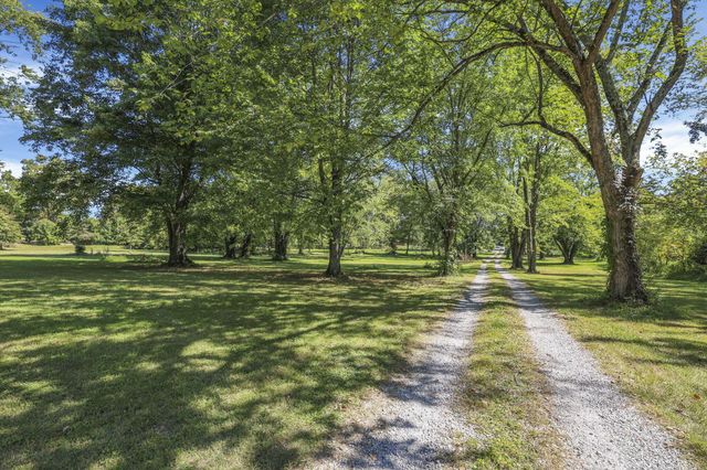 6690 Watkins Road SW, Pataskala, OH 43062