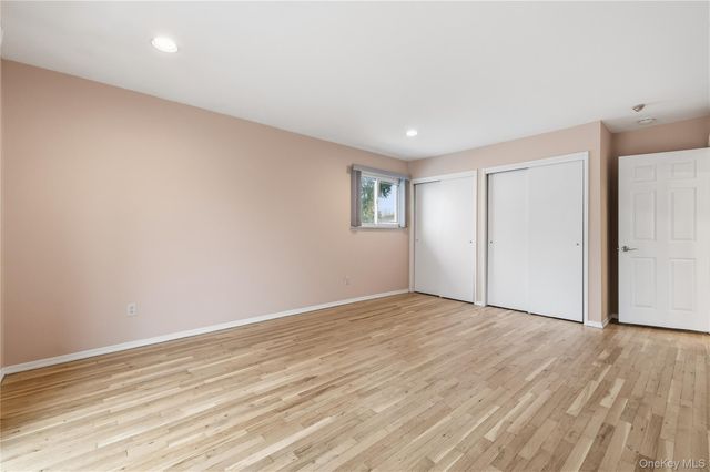 20 Steuben Drive, Oyster Bay, NY 11753