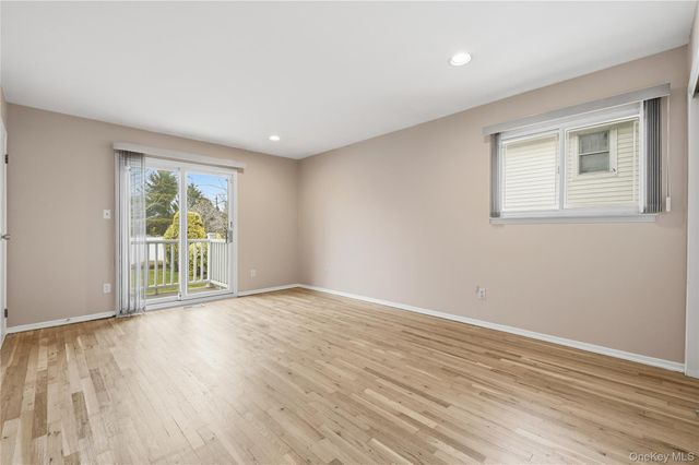 20 Steuben Drive, Oyster Bay, NY 11753