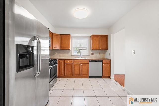 16 Andrew Johnson Drive B, Monroe, NJ 08831
